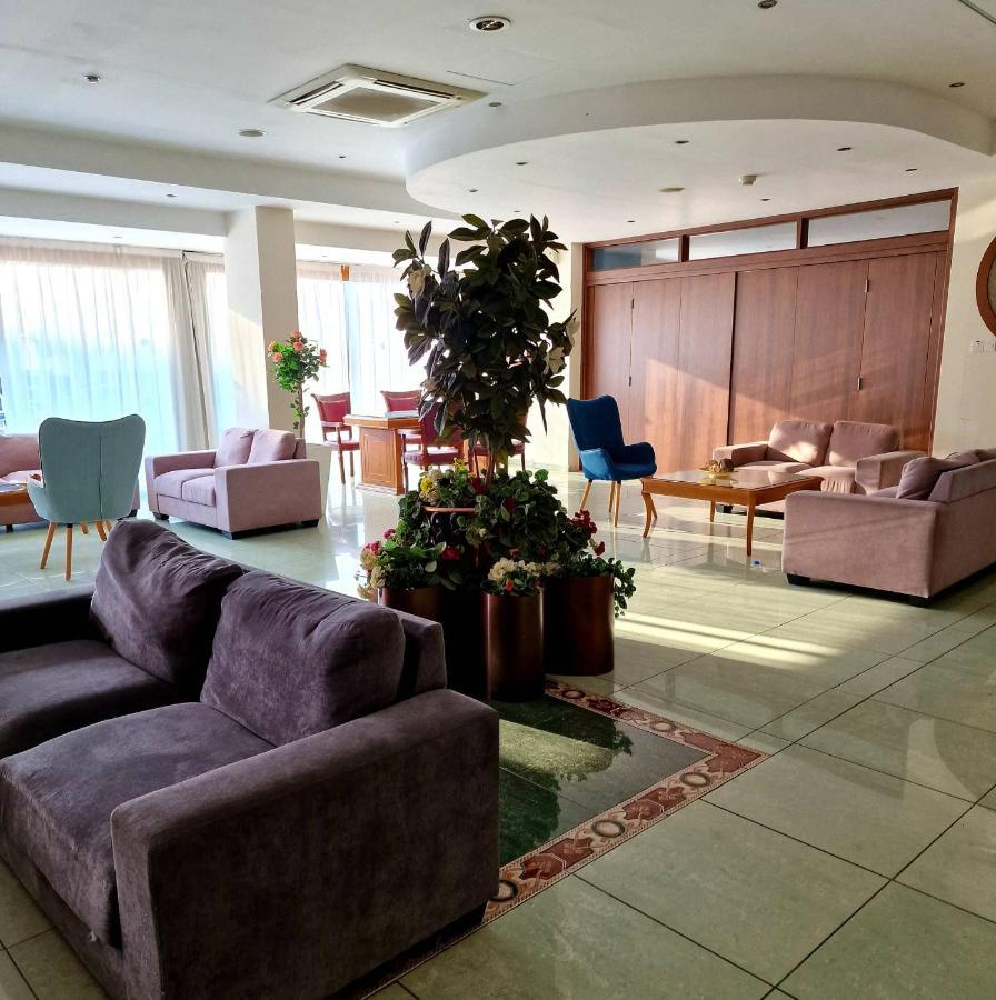 M. Moniatis Hotel Limasol Dış mekan fotoğraf