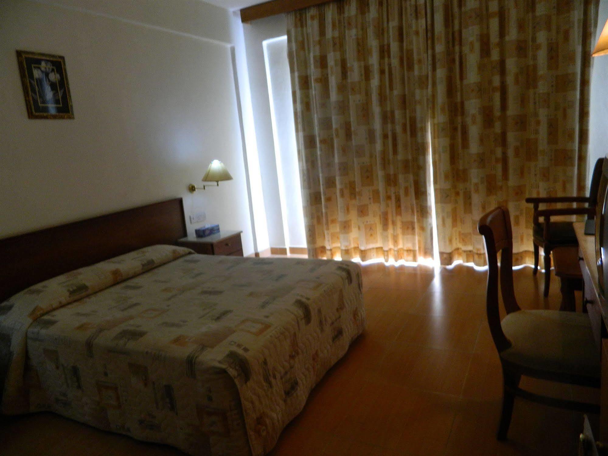 M. Moniatis Hotel Limasol Dış mekan fotoğraf